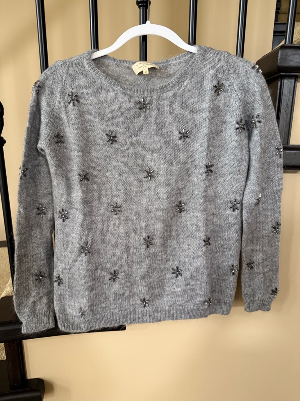 Sézane grey wool sweater embellished with small sparkling bead details - Picture 2 of 5